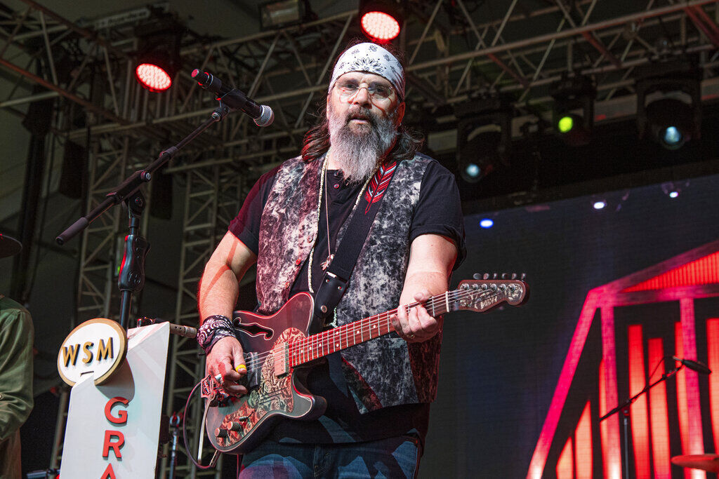 Steve Earle
